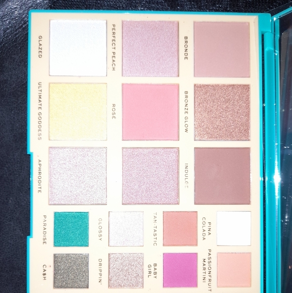 ‼‼JUST IN‼‼ New in box-revolution Roxi & ultimate - Picture 16 of 16